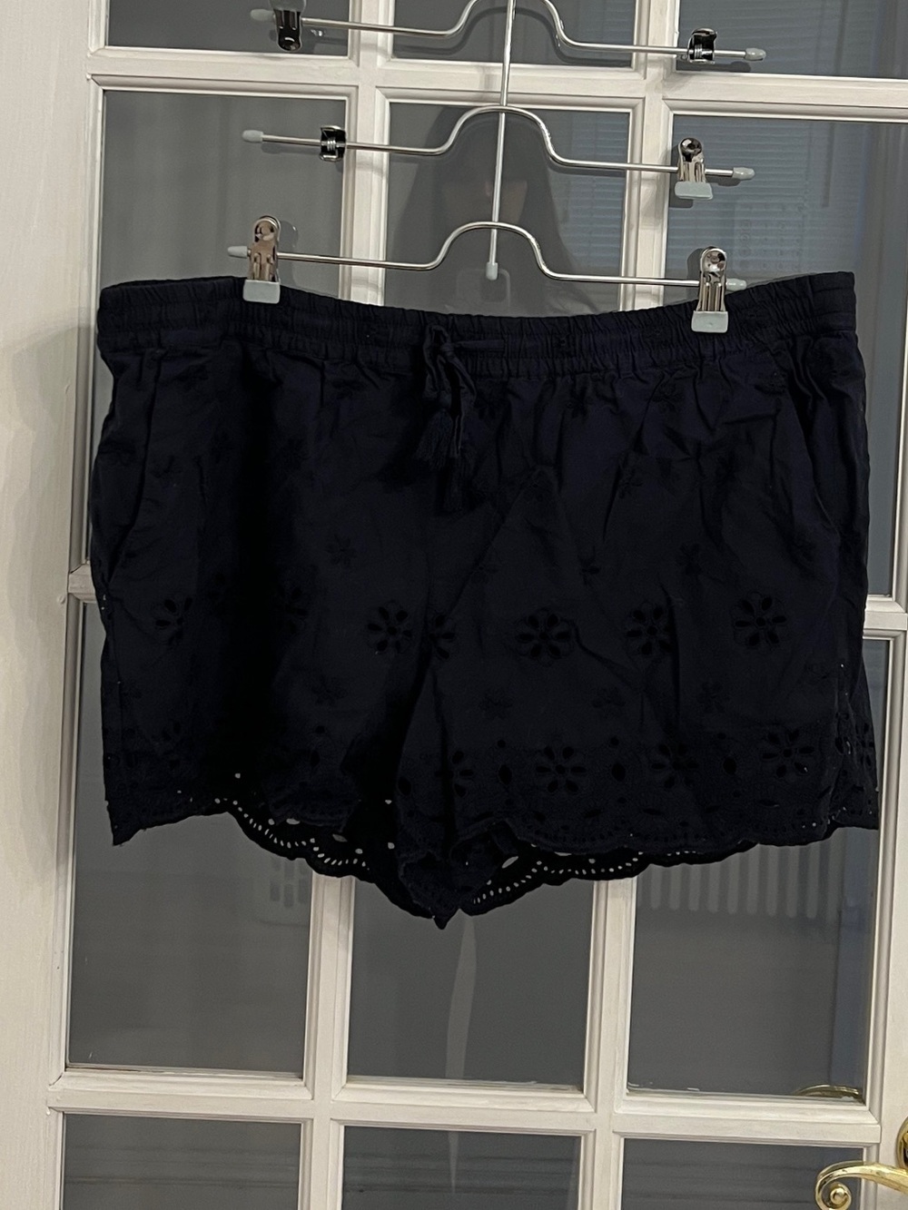 LOFT Women’s Navy Blue 100% Cotton Laser Cut Detail Elastic Waist Shorts Size XL